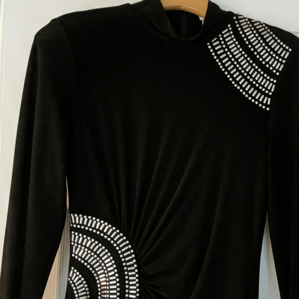Cache dress